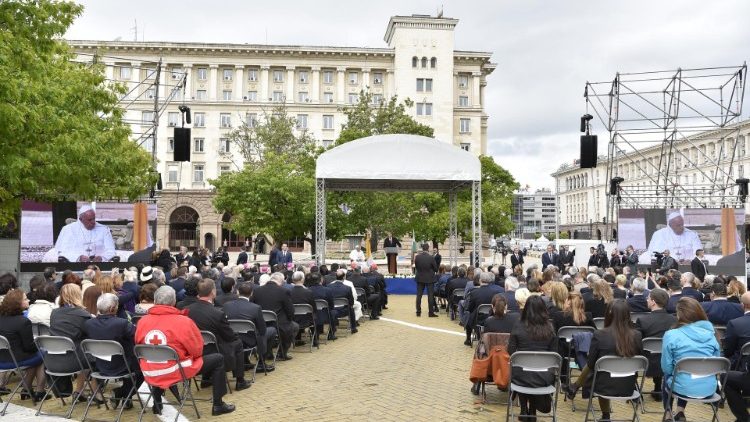 2019-05-05-viaggio-apostolico-bulgaria-macedo-1557046428842.JPG