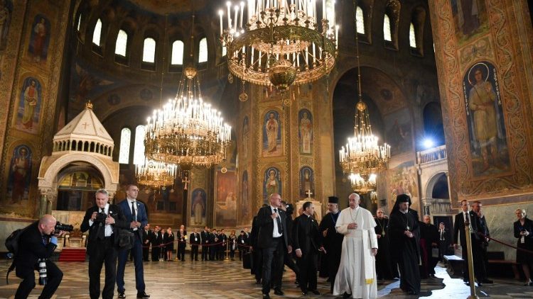 Papież w katedrze prawosławnej w Sofii