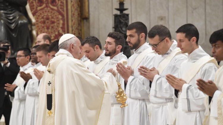 2019-05-12-ordinazioni-sacerdotali-1557645528054.JPG