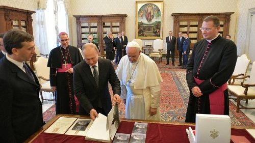 Papst und Putin sprechen über die Ukraine