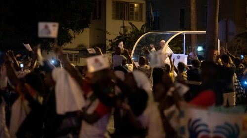 Святейший Отец прибыл в Мозамбик