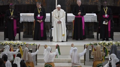 Папа: жизнь священника должна быть наполнена заботами его паствы