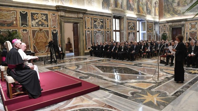 Papież do dziennikarzy: dać głos tym, którzy go nie mają