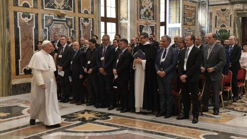 Il Papa: il bene comune non può essere dissociato dal bene di ogni individuo