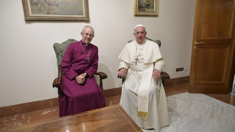 Papa Francesco e l'arcivescovo di Canterbury Justin Welby, oggi in Vaticano