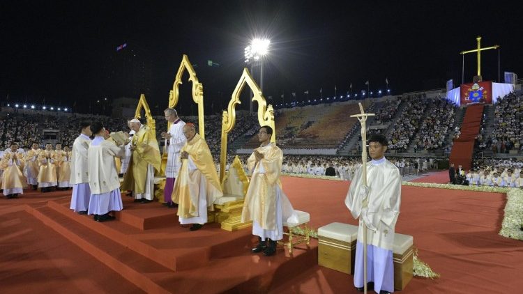 Papież: ewangelizacja jest dzieleniem się Miłosierdziem Bożym