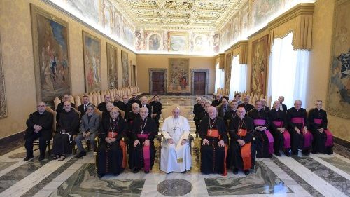 Francesco: umanità campione di guerra, una vergogna per tutti