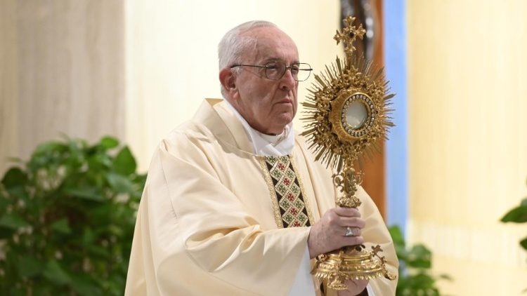 Папа падчас св. Імшы ў капліцы сваёй рэзідэнцыі