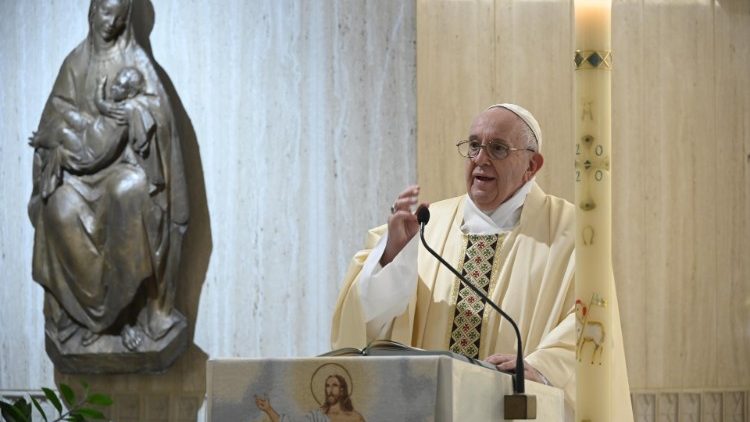 Papież: módlmy się za artystów, oni uczą nas piękna