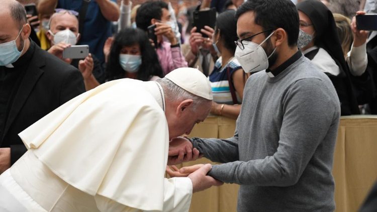 Le Pape lors de l'audience générale le 10 octobre