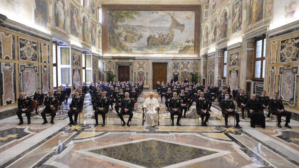 2020.10.17 Carabinieri Compagnia Roma San Pietro