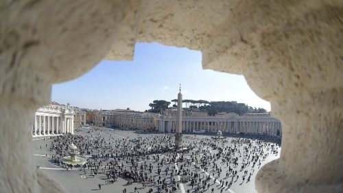 Ángelus, el Papa: detener el derramamiento de sangre inocente en Nagorno-Karabaj