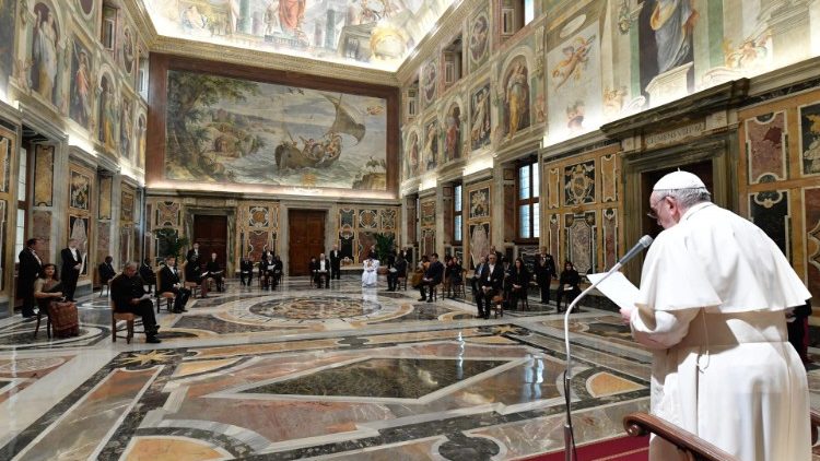 2020.12.04 Presentación de las Cartas Credenciales de los embajadores