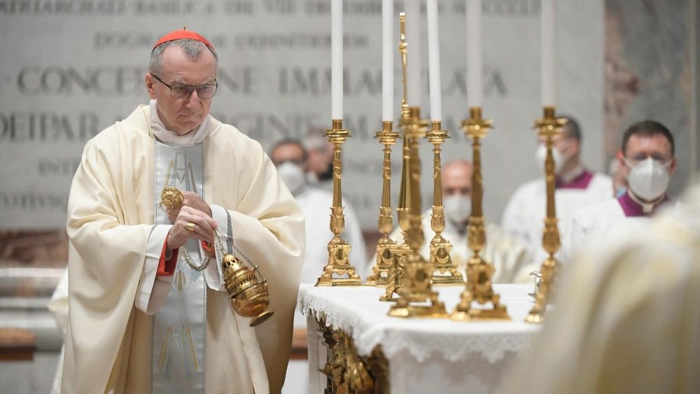 Kardinal Parolin zelebriert die Heilige Messe am Neujahrstag im Petersdom