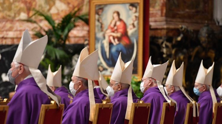 Jumatano ya Majivu ni mwanzo wa Kipindi cha Kwaresima, muda muafaka wa: sala, toba na wongofu wa ndani unaomwilishwa katika matendo ya huruma: kiroho na kimwili.