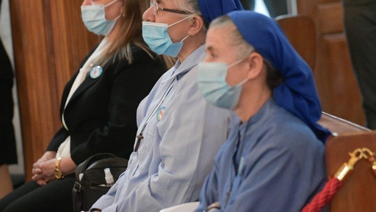 Ordensfrauen bei einer Begegnung mit dem Papst Anfang März in Bagdad