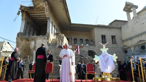 Pope's prayer for victims of war in Iraq: Peace, justice and serene coexistence