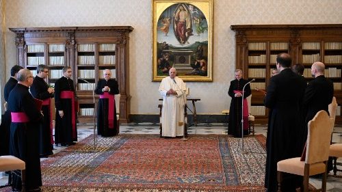 «Arrêtez la violence!» : l’appel du Pape pour la Birmanie et le Paraguay