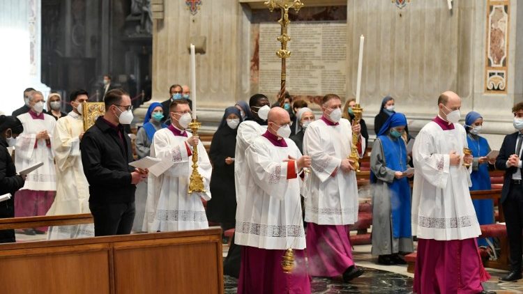 Jueves Santo: el cardenal Re preside la Misa "in Coeli Domini"
