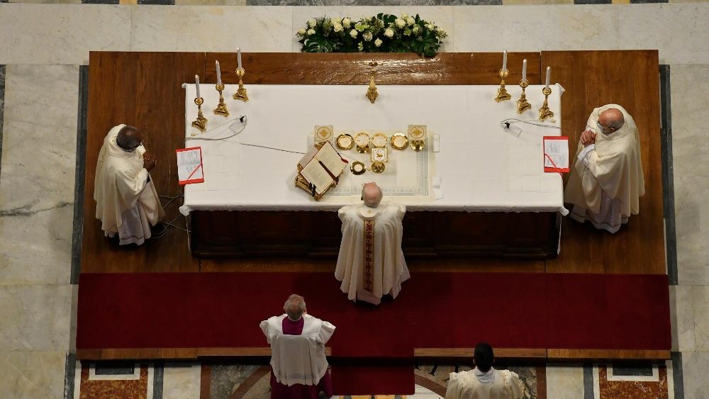 Ein Blick in den Petersdom