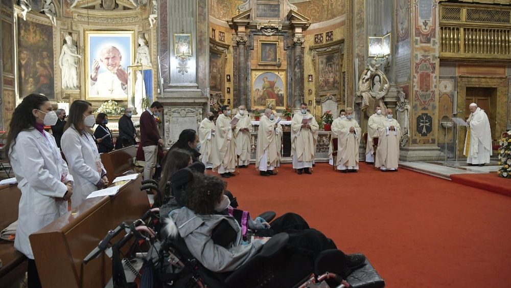 Missa na Igreja de Santo Espírito, em Sassia, Santuário da Divina Misericórdia