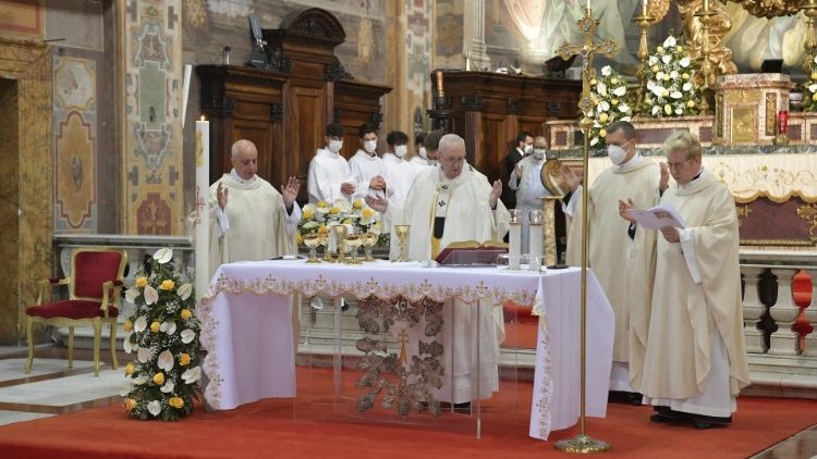 Papież: skoro dostąpiliśmy miłosierdzia stawajmy się miłosierni