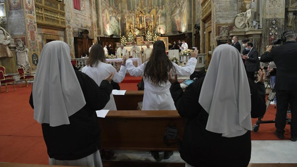 Missa na Igreja de Santo Espírito, em Sassia, Santuário da Divina Misericórdia