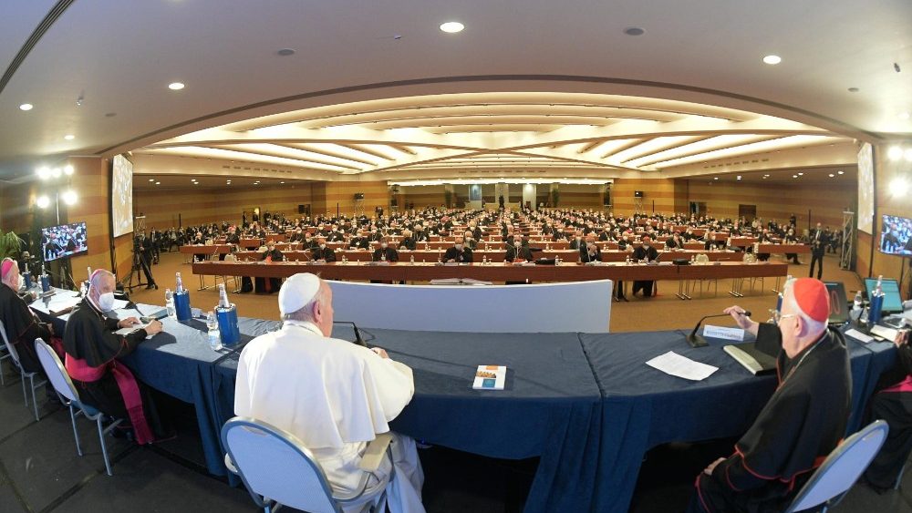 El Santo Padre reflexionó junto a los mitrados italianos sobre varias cuestiones pertinentes a la realidad ecleasiástica.