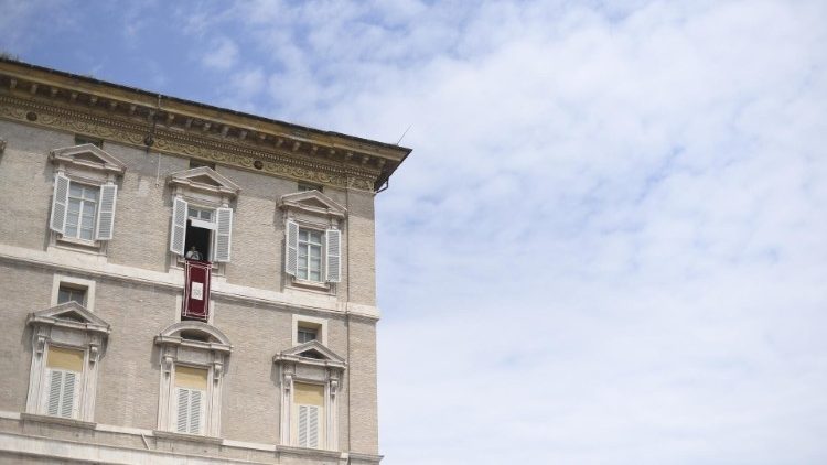 Angelus mit dem Papst