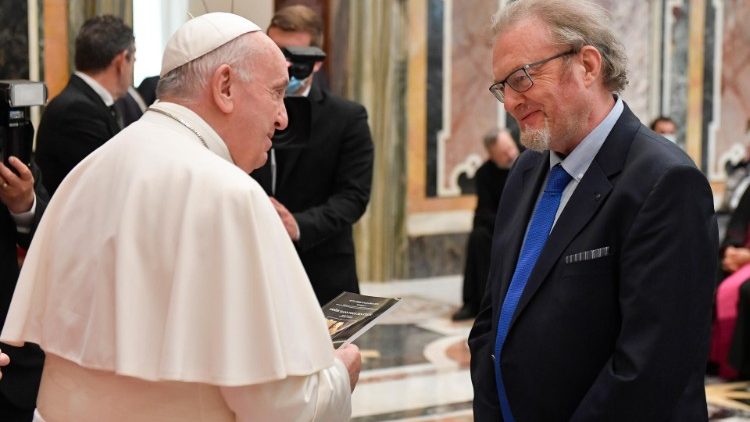 Падчас сустрэчы з дабрачынцамі ROACO