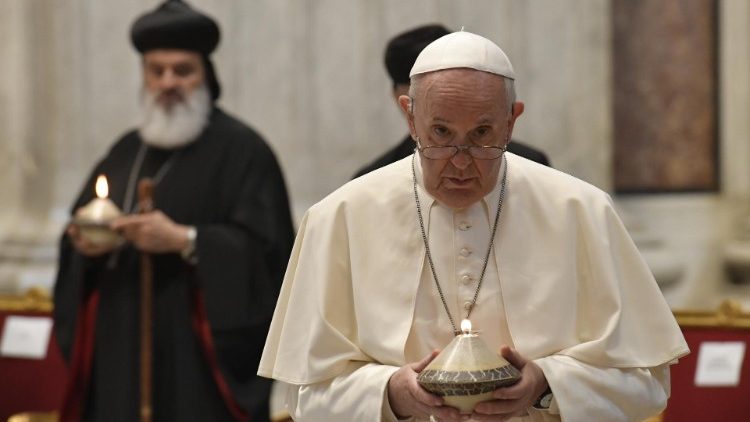 Mit der Friedenslampe