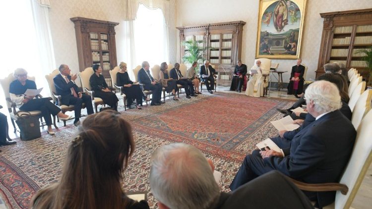 Papież: traktujmy kryzysy jako szanse