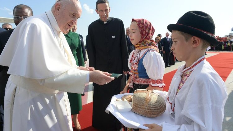 ĐTC đã đến Bratislava của Slovakia