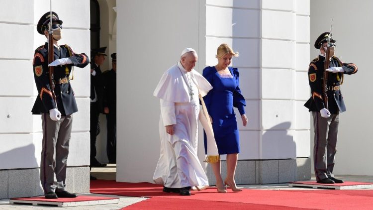 Tổng thống đón tiếp ĐTC