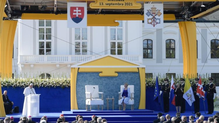 ĐTC Phát biểu tại dinh tổng thống 