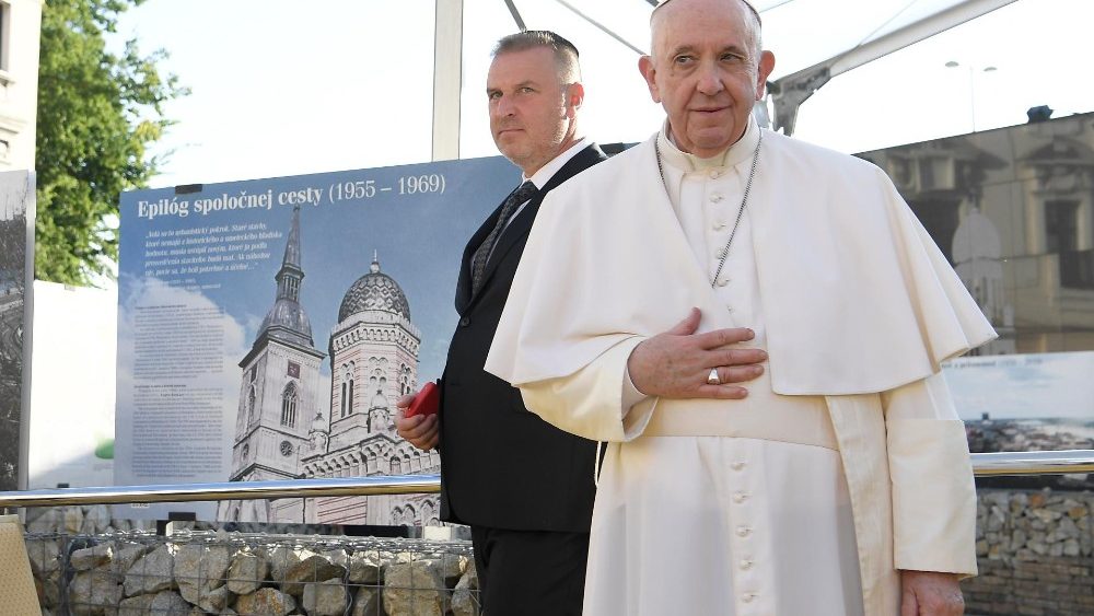 Papst Franziskus in der slowakischen Hauptstadt Bratislava bei seiner Begegnung mit der jüdischen Gemeinde