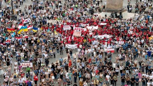 «Ne fermons pas les portes» à l’espérance des personnes réfugiées, demande François