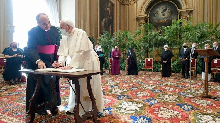 L'incontro "Religione e Scienza. Verso Cop26" in Vaticano