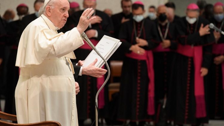 Papież po raporcie we Francji: to trudna, lecz zbawienna próba