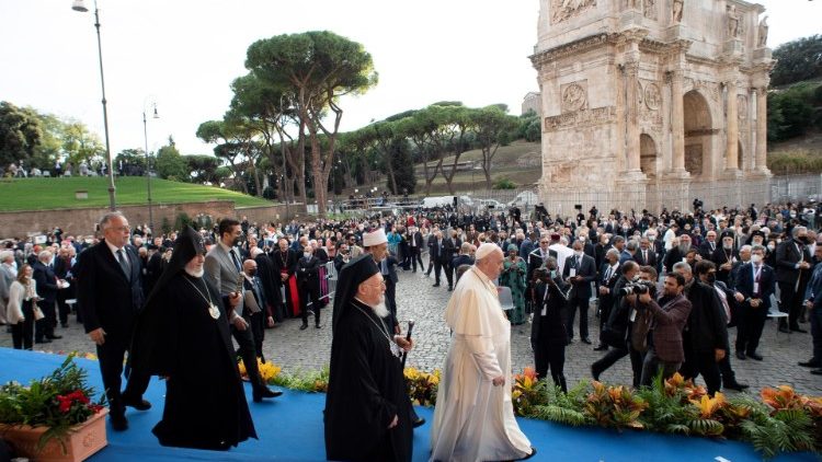 Tafakari ya neno la Mungu Jumapili ya 29 ya Mwaka B wa Kanisa: Uongozi ndani ya Kanisa unapaswa kuanza kuchukua mtazamo mpya wa dhana ya Sinodi katika maisha na utume wa Kanisa.