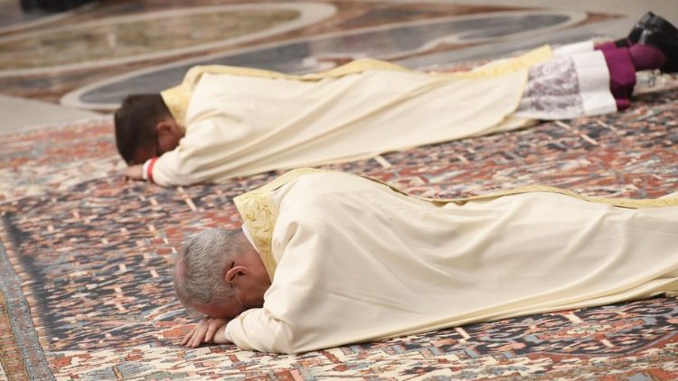 Ordenación Episcopal de mons. Guido Marini y mons. Andrés Gabriel Ferrada 