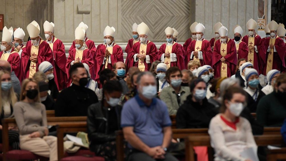 Messe pour les cardinaux et évêques décédés au cours de l'année, 4 novembre 2021