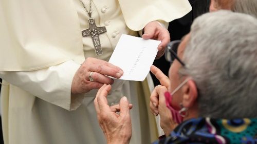 Papež pochválil pastoraci nemocných AIDS