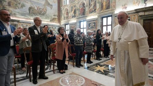 Le Pape invite le tiers-ordre franciscain à aller vers les périphéries