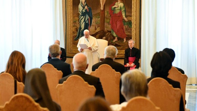 Il discorso del Papa ai partecipanti alla conferenza sul lavoro minorile, nella Sala del Concistoro