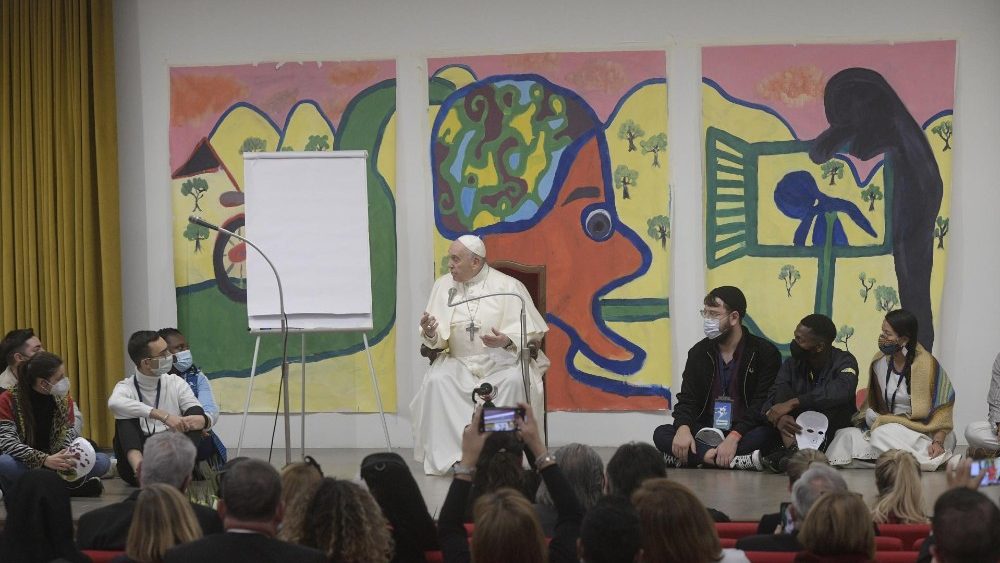 Scholas Occurrentes promove encontro com o Papa Francisco