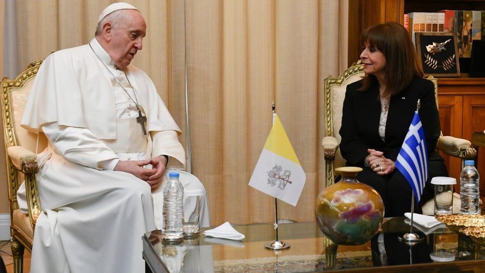 2021.12.04 Viaggio Apostolico a Cipro e in Grecia Cerimonia di Benvenuto e visita alla Presidente della Repubblica Ellenica