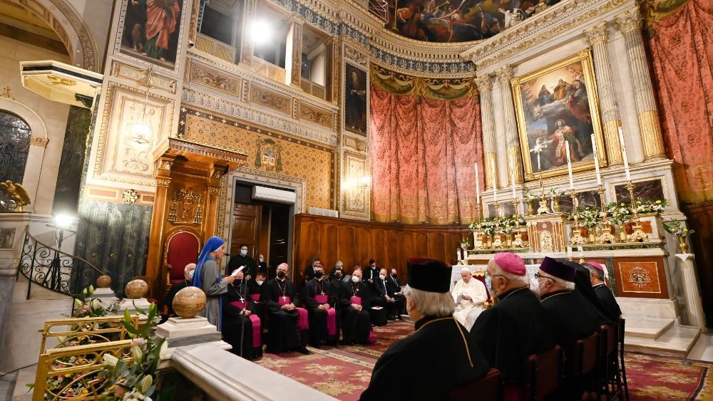 Encontro com os religiosos na Catedral de São Dionísio
