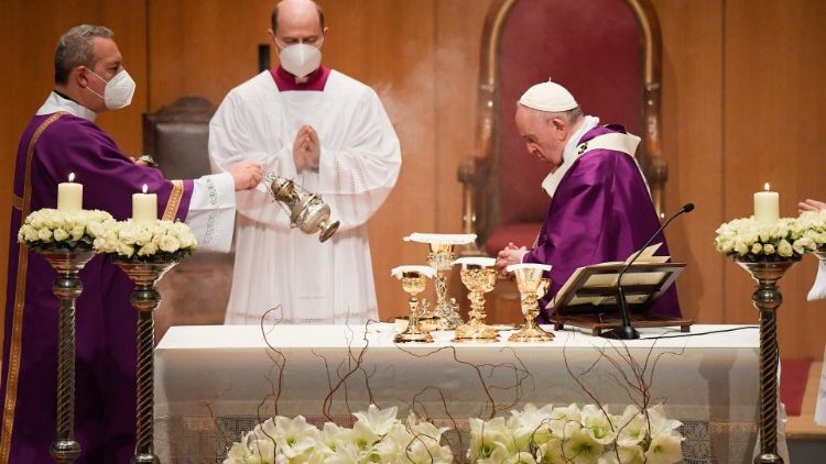 Viaggio Apostolico in Grecia  Santa Messa nella Megaron Concert Hall