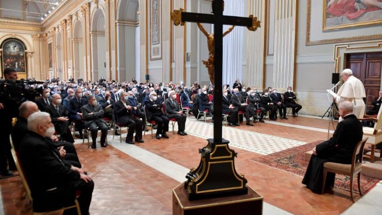 El Papa recibe a los miembros de la Unión de Juristas Católicos Italianos.